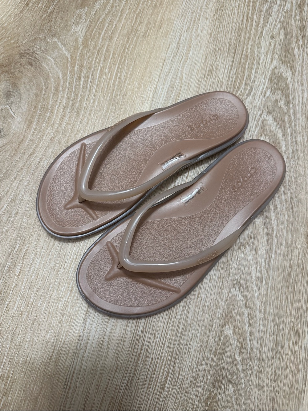 NWOT CROCS Miami Round Toe Jelly Flip Flop Sandals Size 6